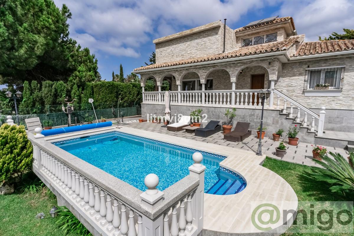 For sale of villa in Marbella