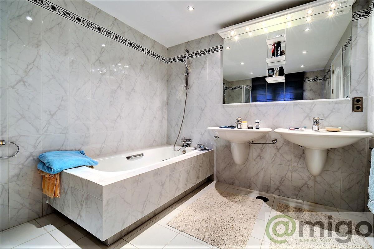 For sale of villa in Costalita