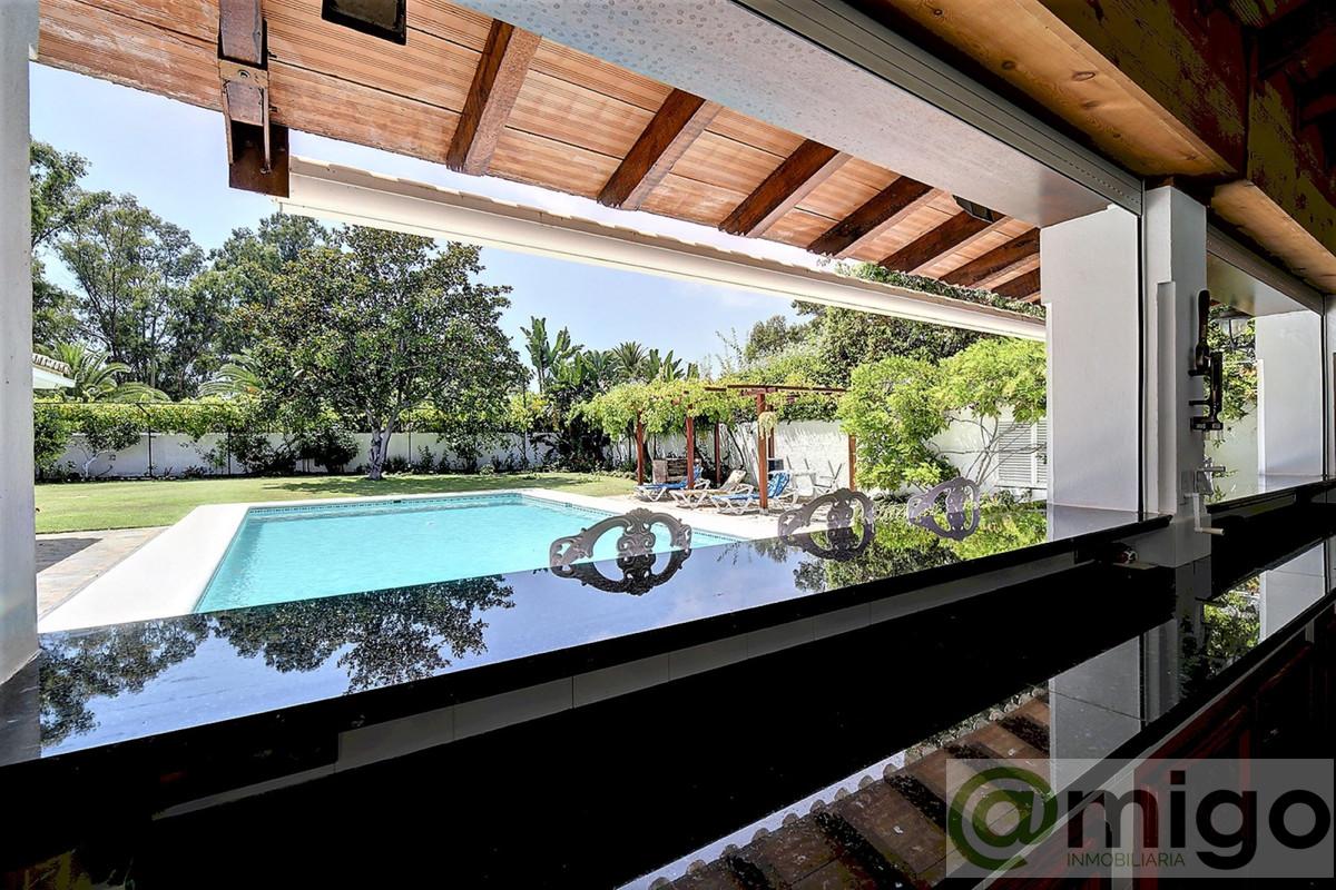 For sale of villa in Costalita