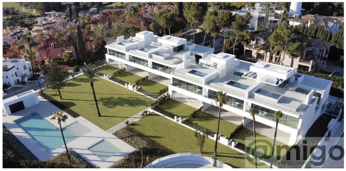 For sale of villa in Marbella
