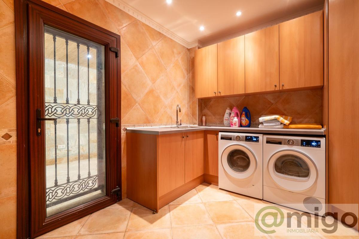 Venta de villa en La Cala de Mijas