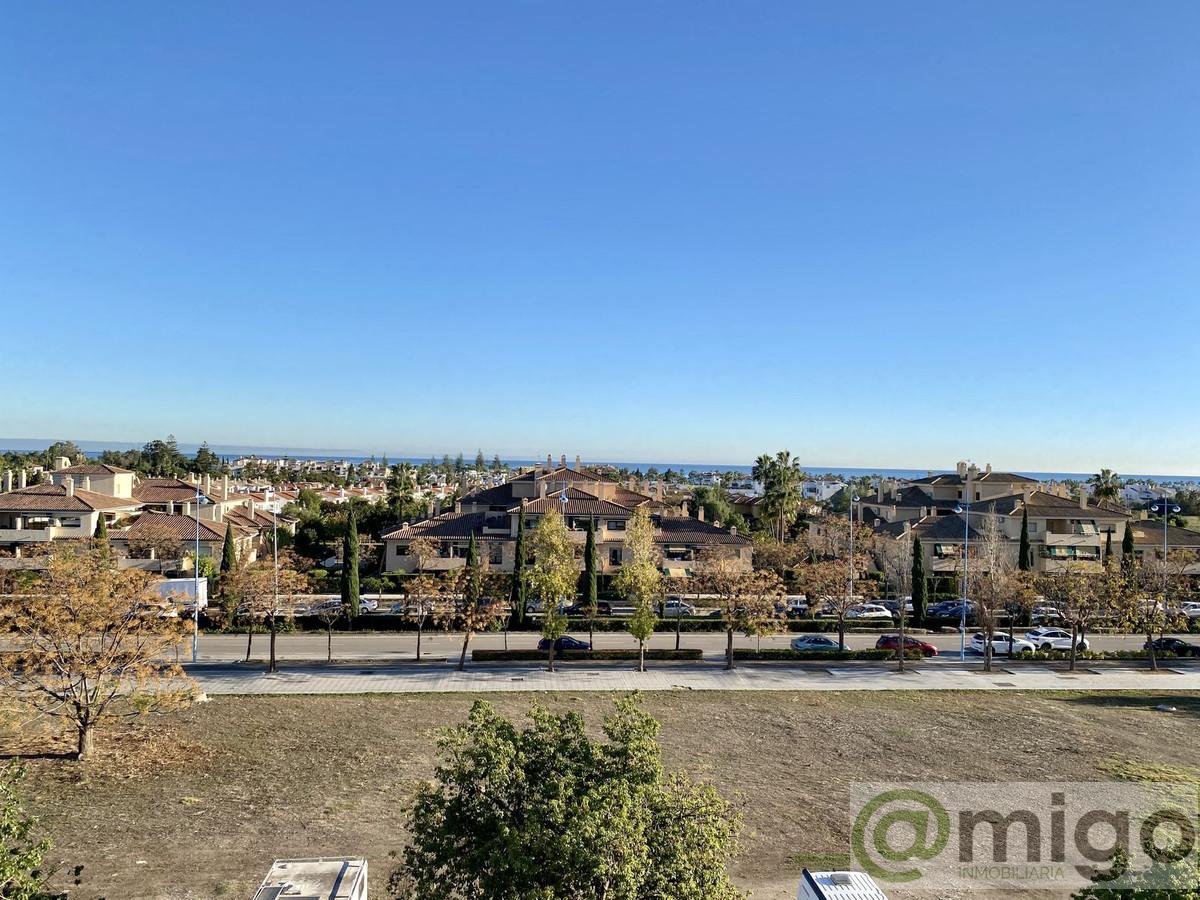 For sale of penthouse in Marbella