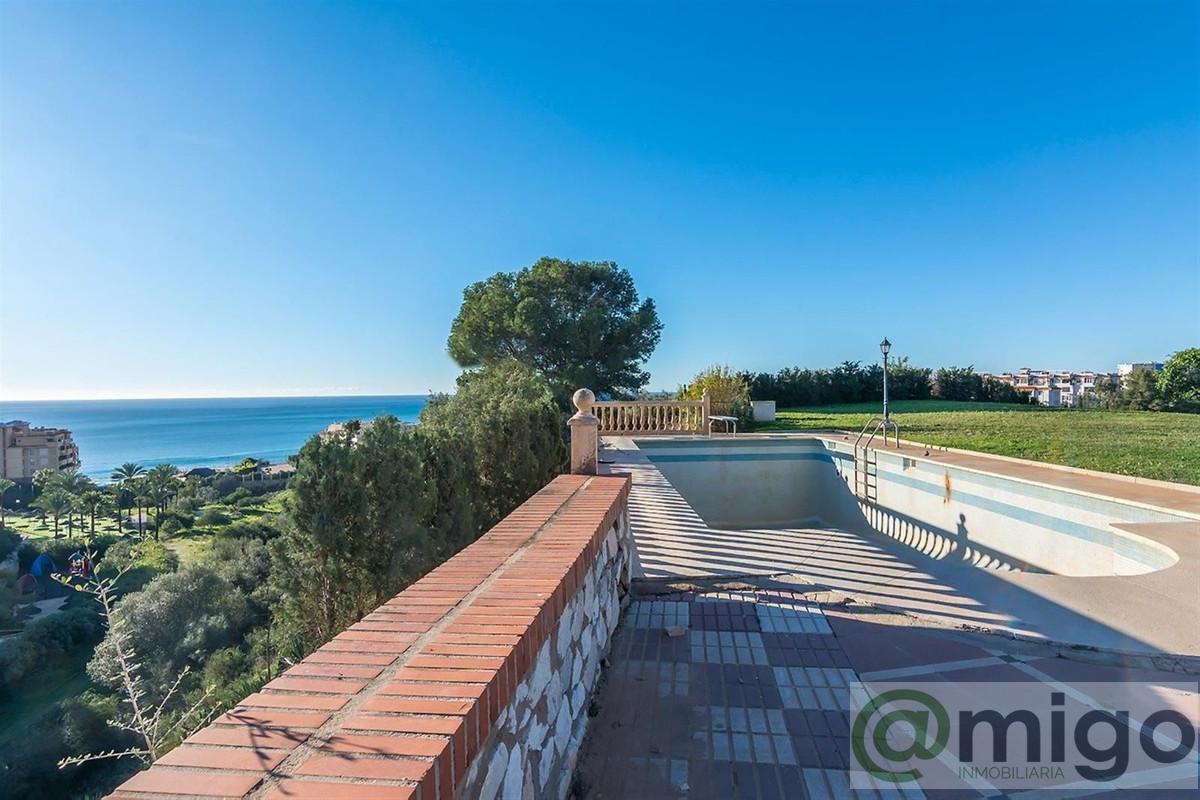 Venta de villa en Benalmadena Costa