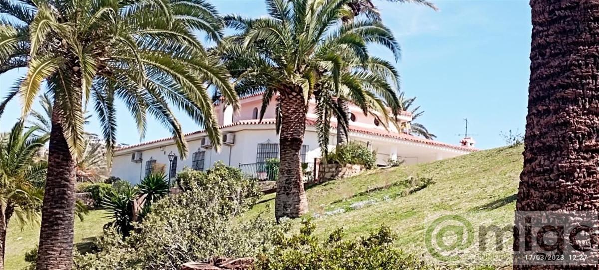 Venta de villa en Benalmadena Costa