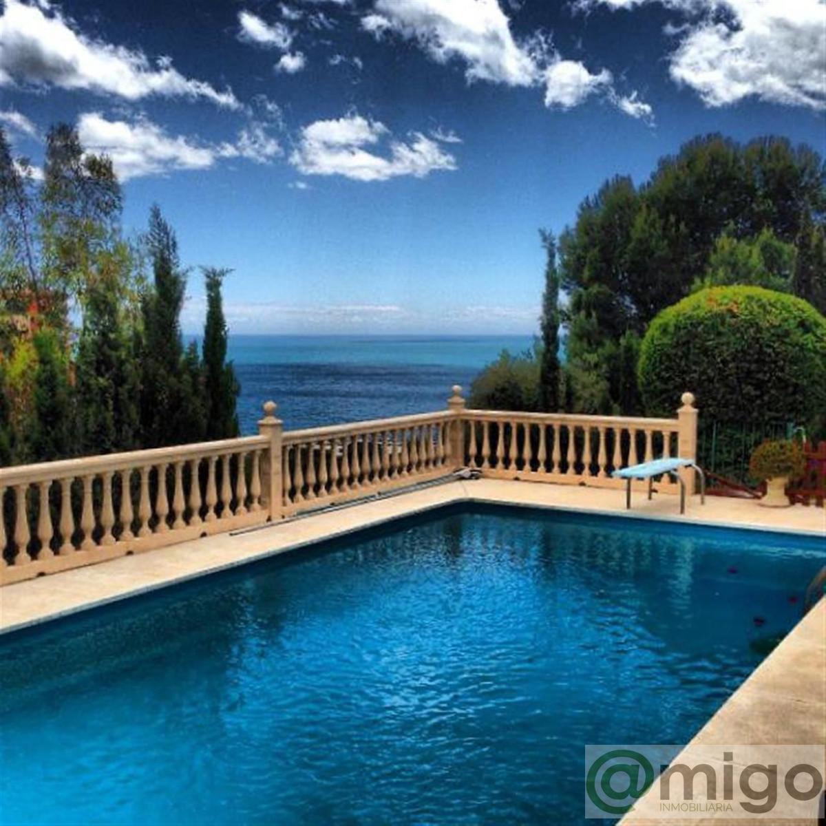 Venta de villa en Benalmadena Costa