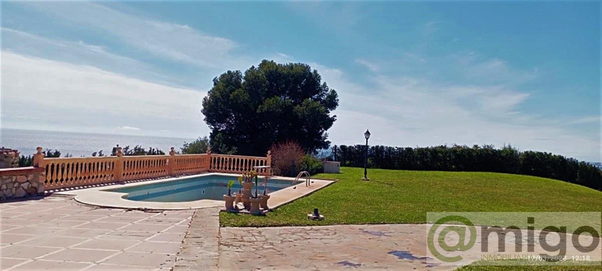 Venta de villa en Benalmadena Costa