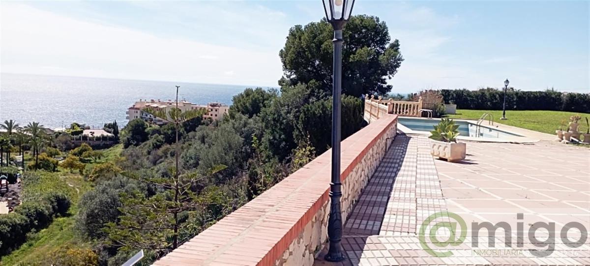Venta de villa en Benalmadena Costa