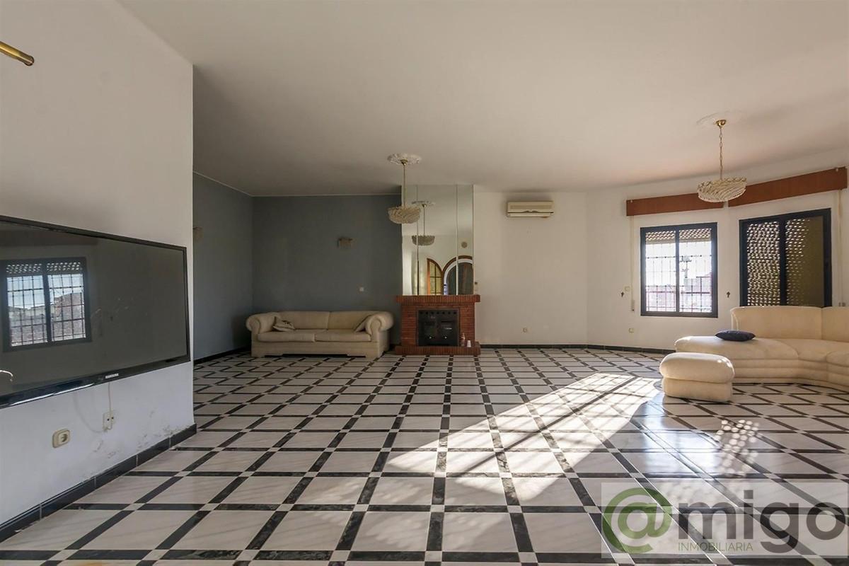 Venta de villa en Benalmadena Costa