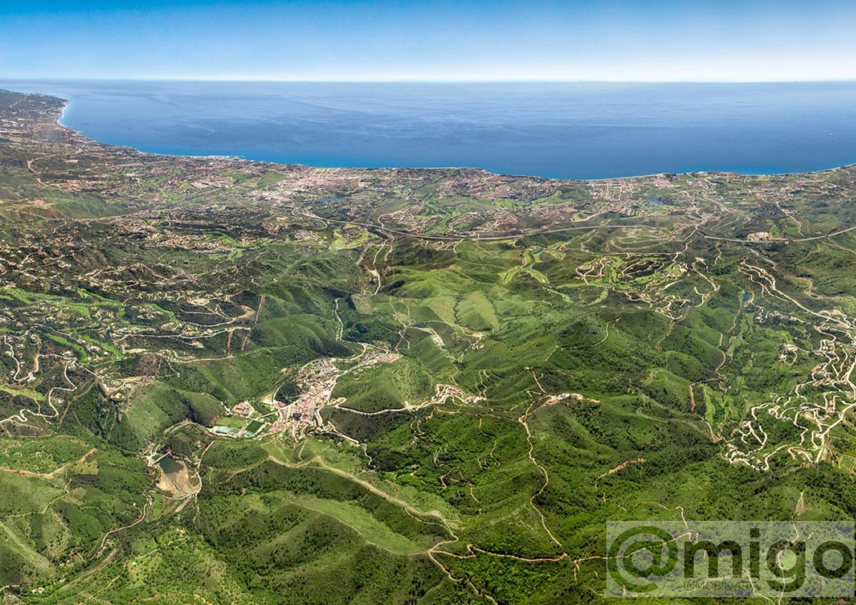 For sale of land in Marbella