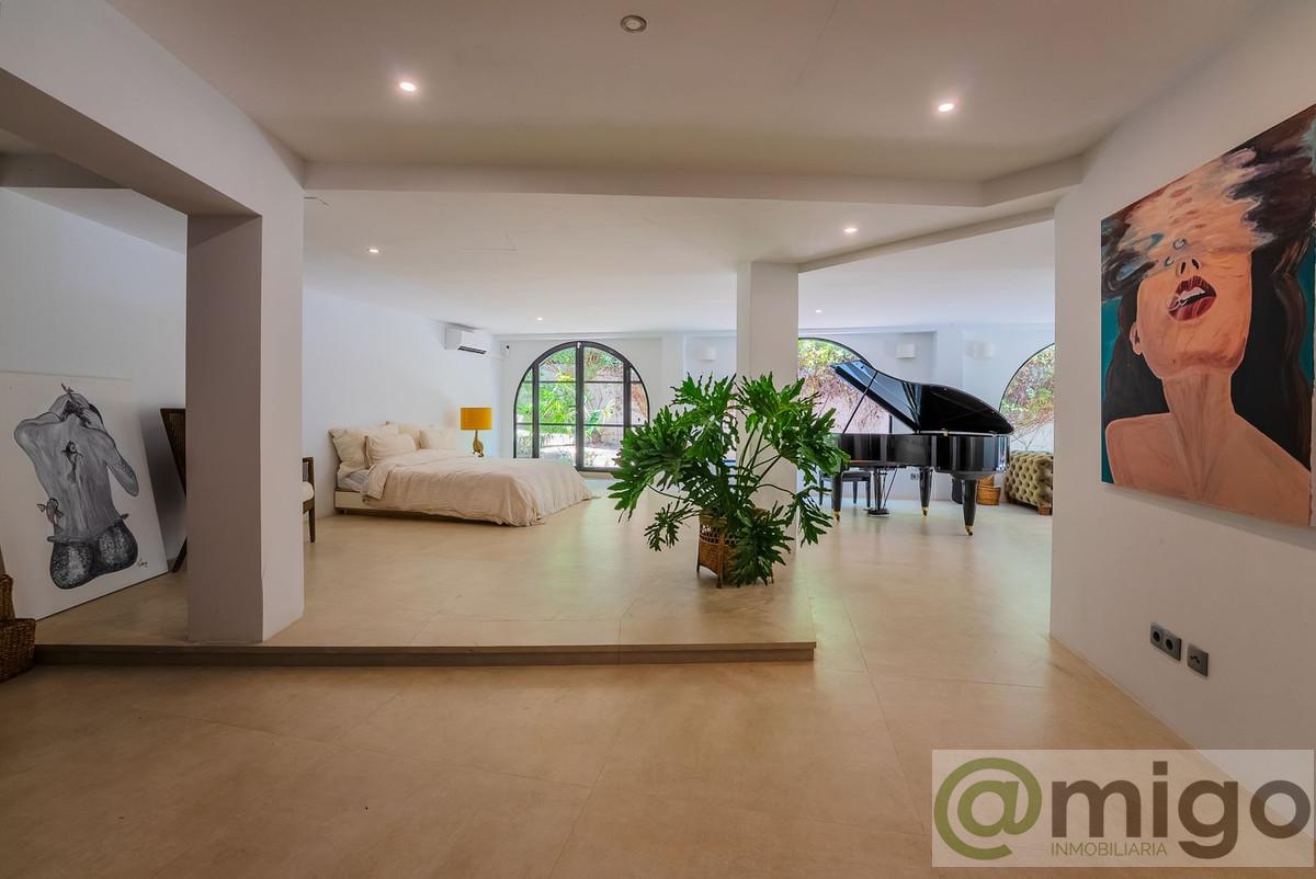 Venta de villa en Atalaya