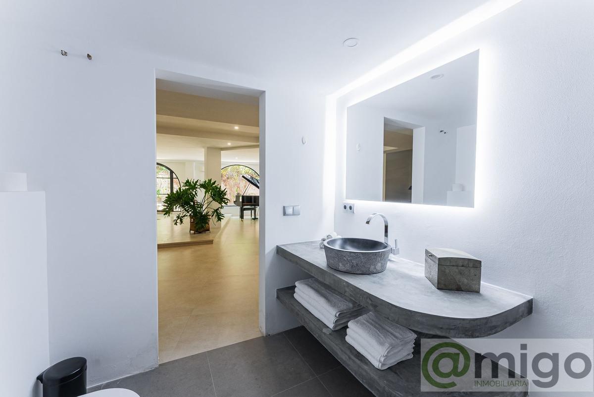 Venta de villa en Atalaya