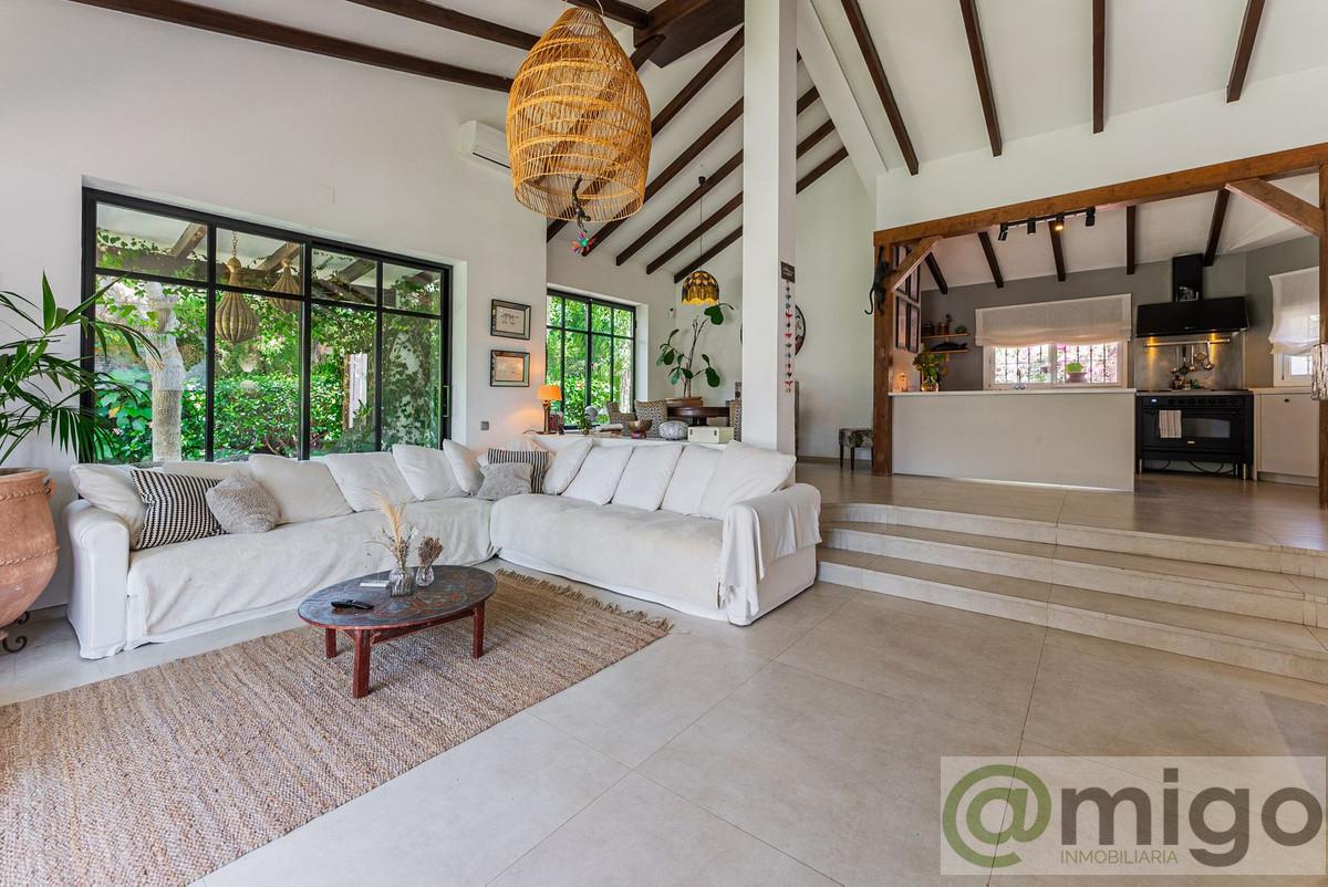 Venta de villa en Atalaya