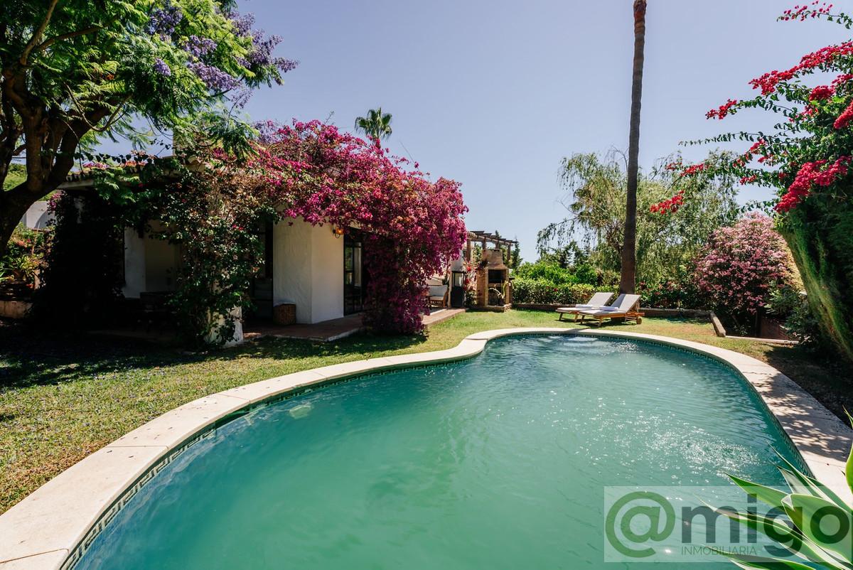 Venta de villa en Atalaya