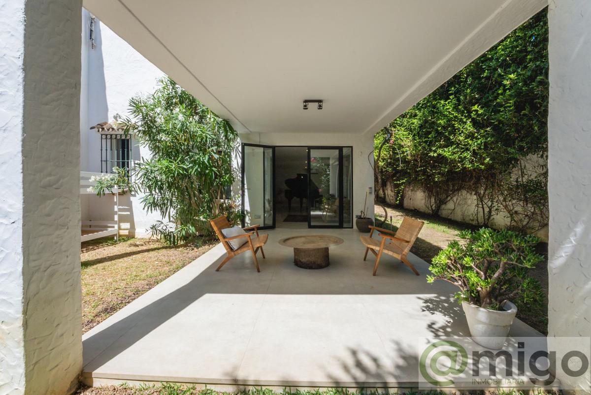 Venta de villa en Atalaya