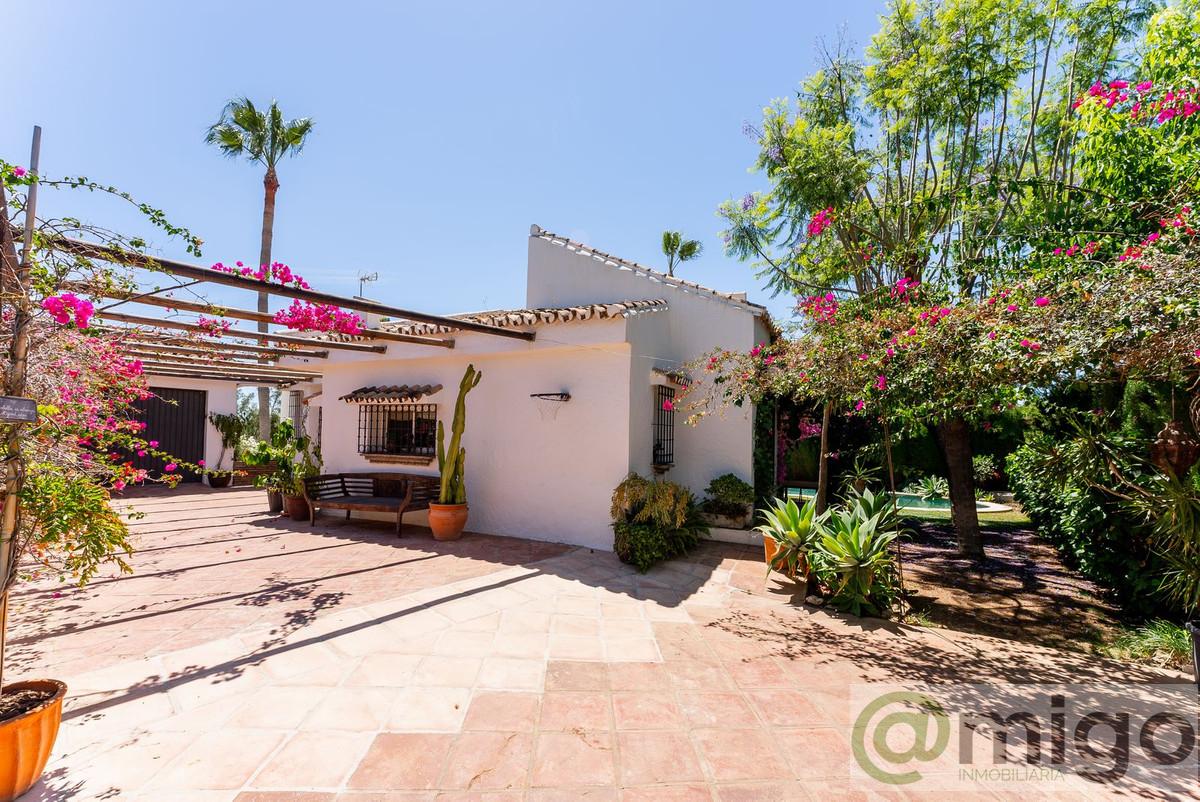 Venta de villa en Atalaya
