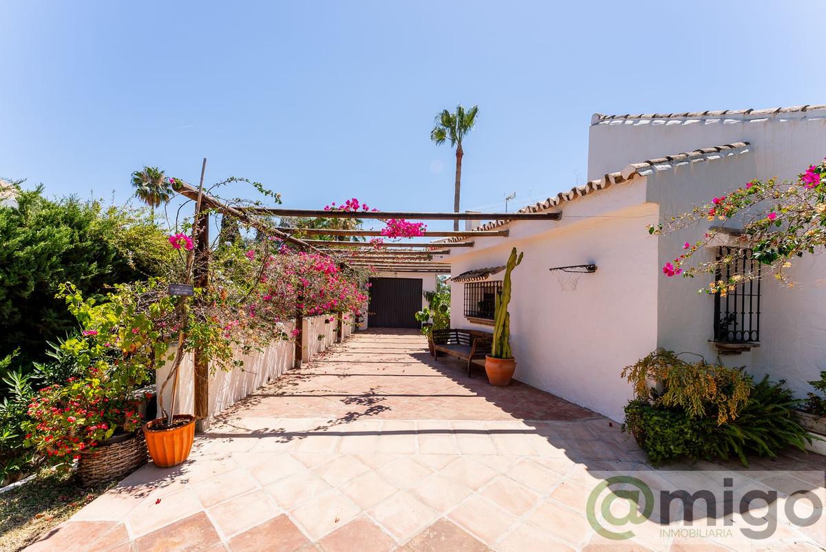 Venta de villa en Atalaya