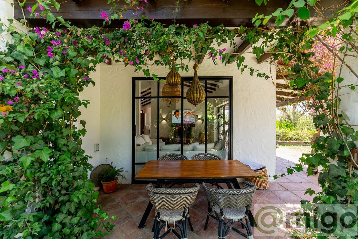 Venta de villa en Atalaya