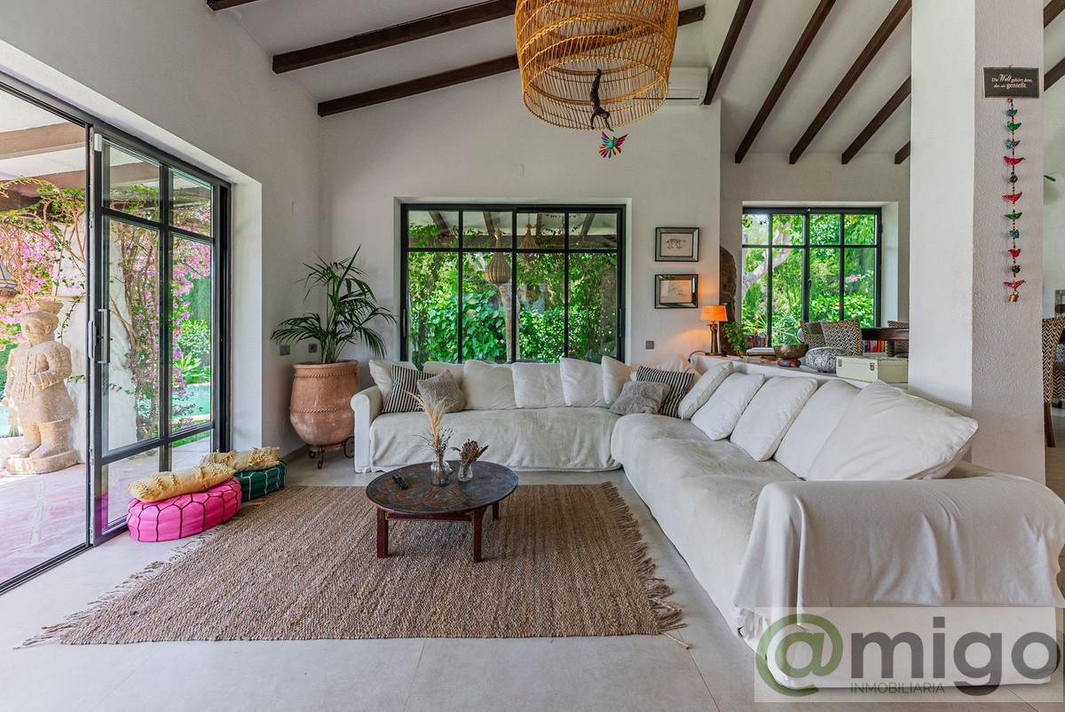 Venta de villa en Atalaya