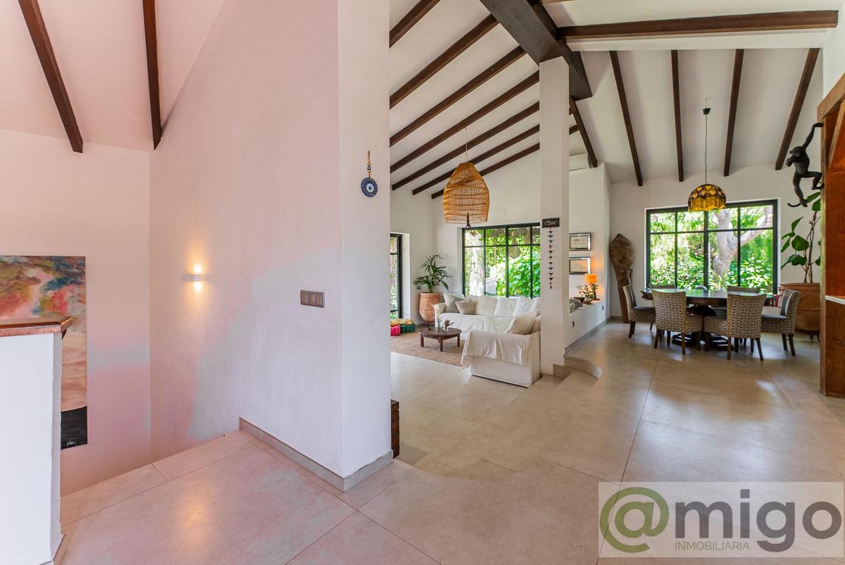 Venta de villa en Atalaya