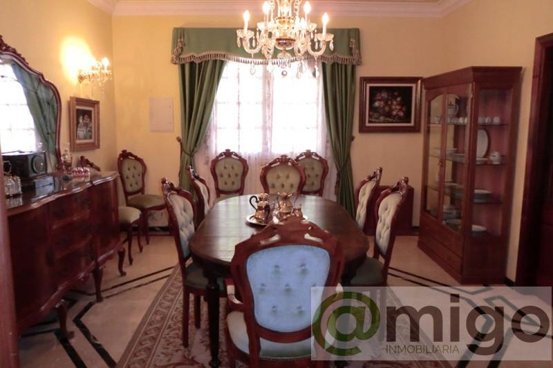 Venta de villa en Estepona