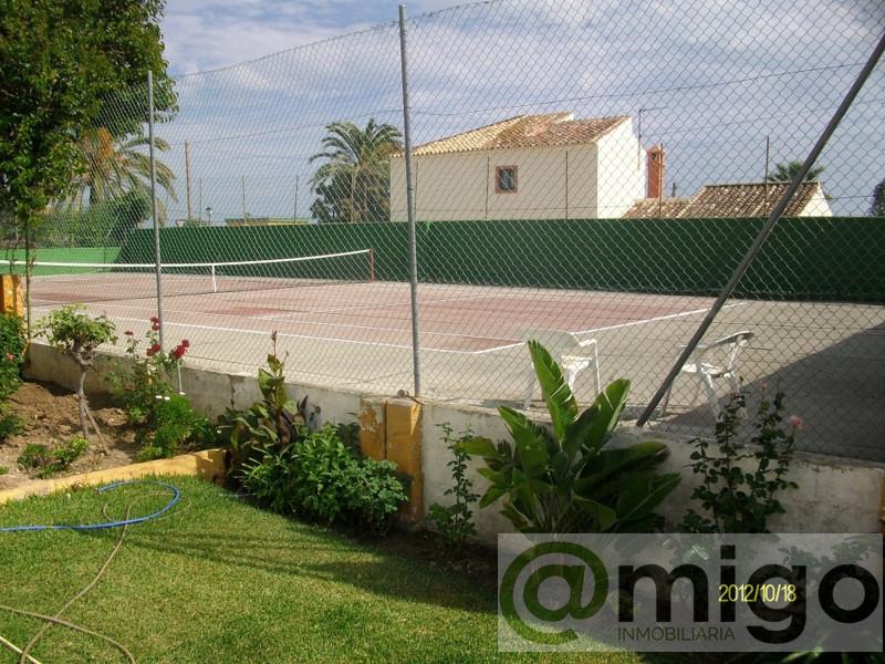 Venta de villa en Estepona