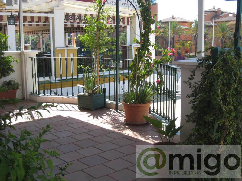 For sale of commercial in Estepona