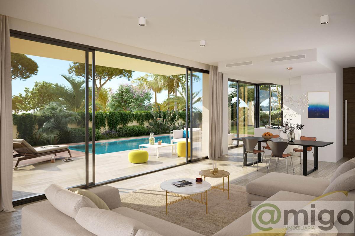 For sale of villa in Atalaya
