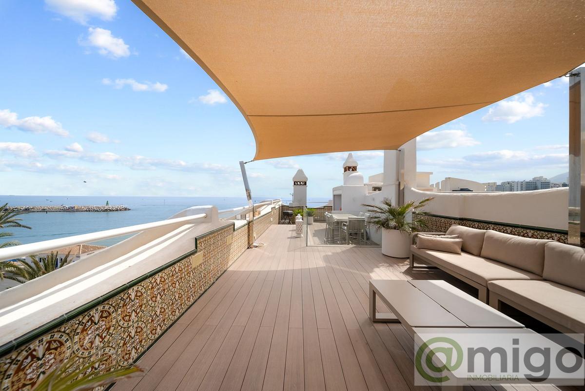 For sale of apartment in Benalmadena Costa