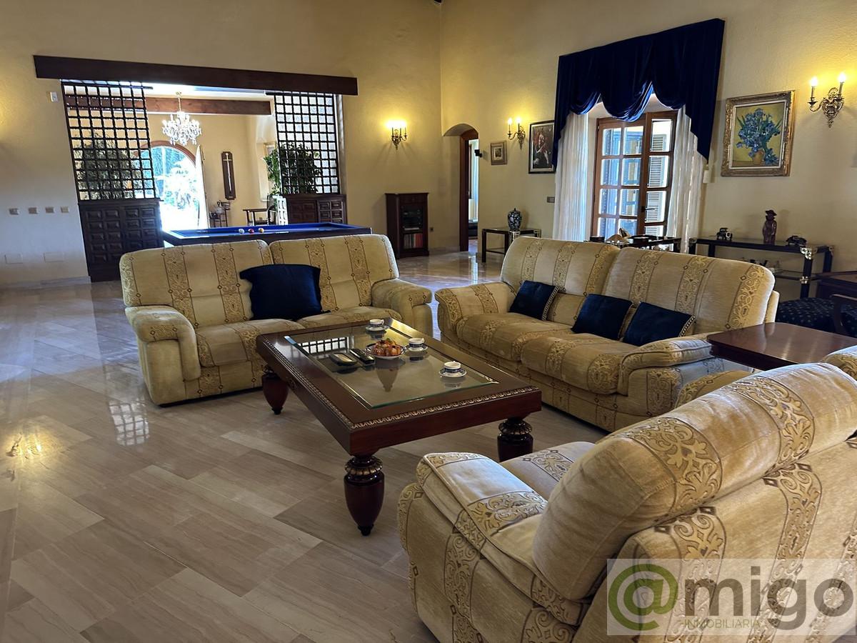 Venta de villa en Campo Mijas