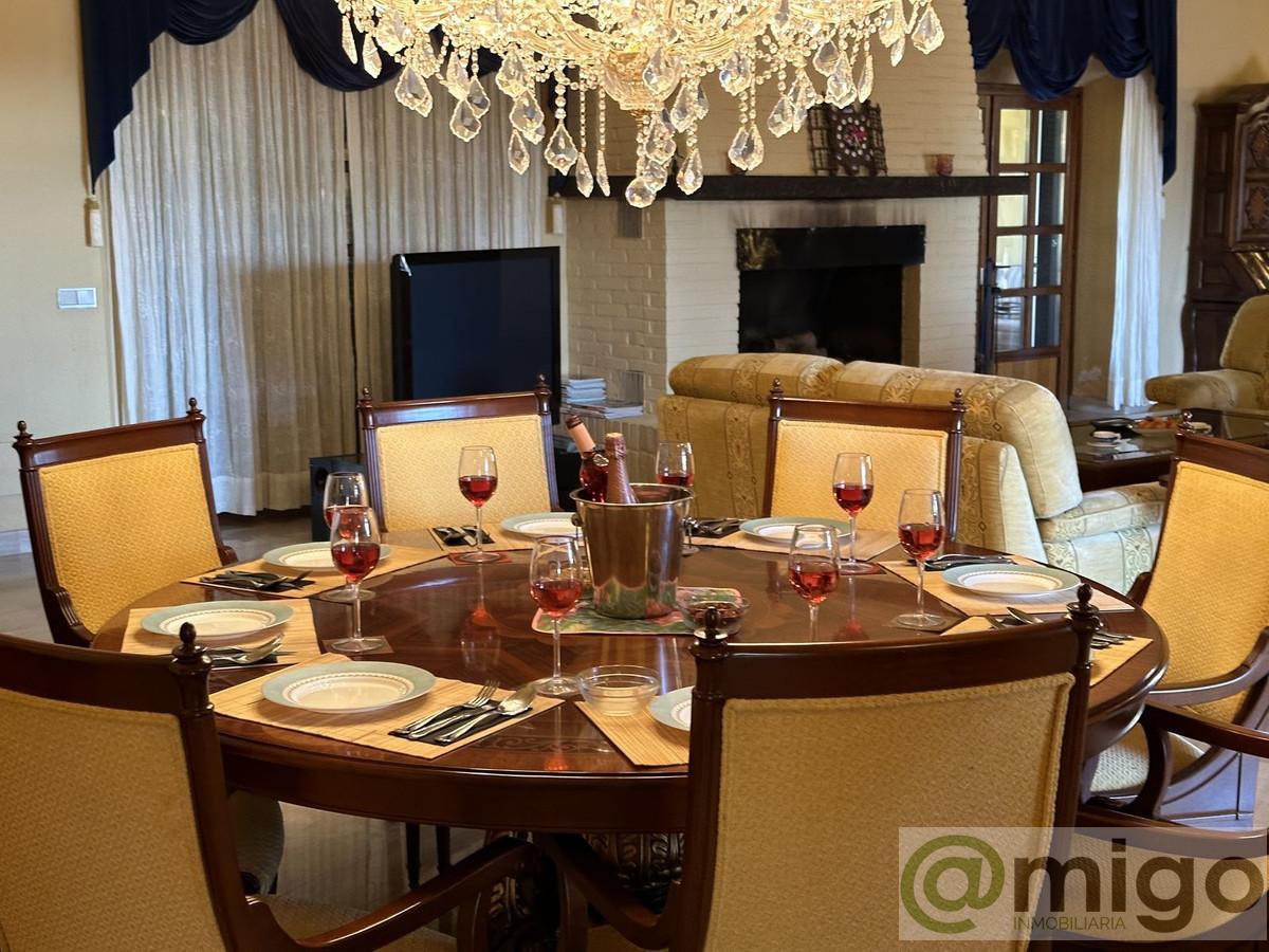 Venta de villa en Campo Mijas