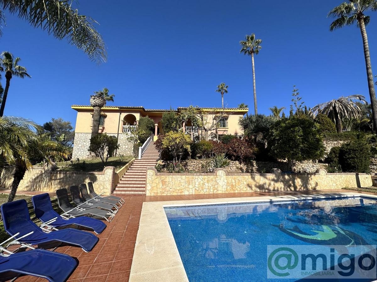 Venta de villa en Campo Mijas