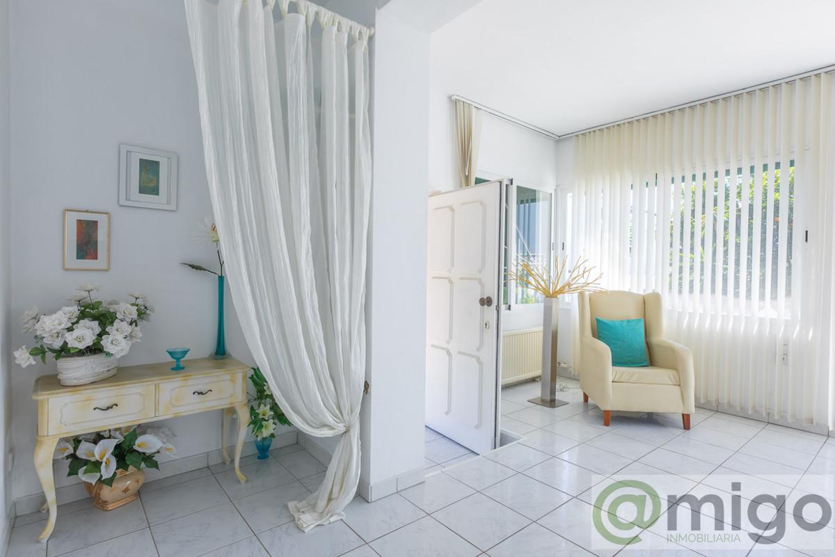 Venta de villa en Costabella