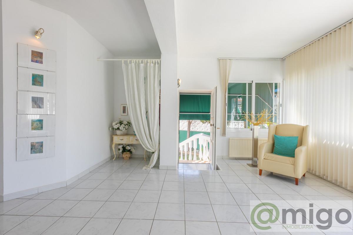 Venta de villa en Costabella