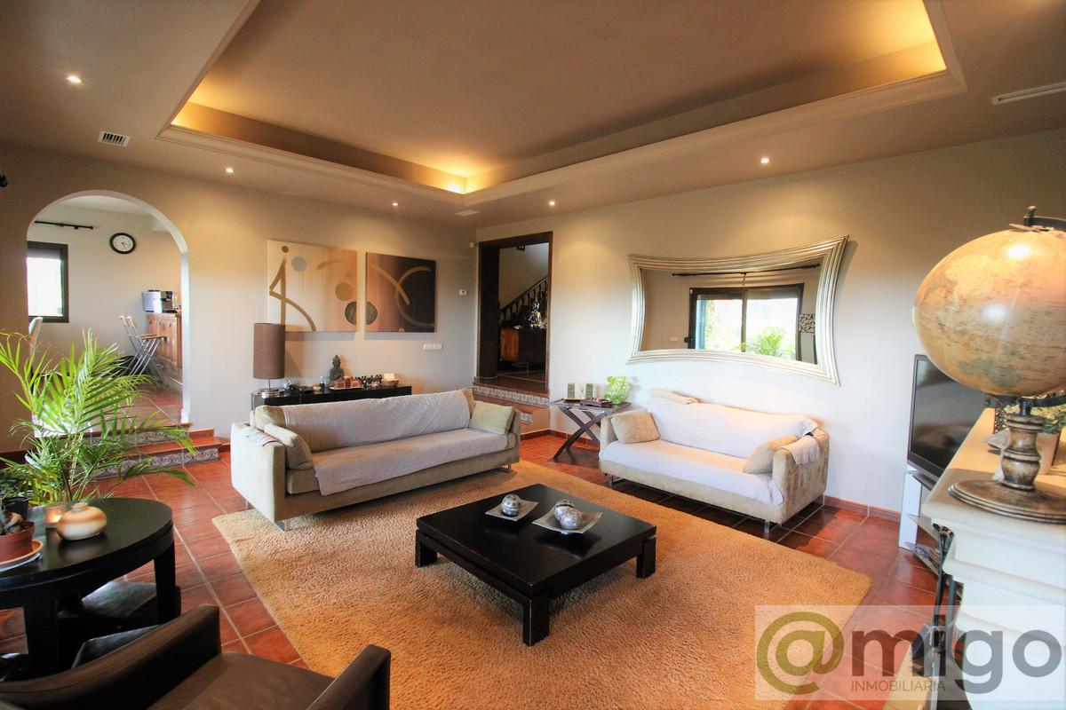 For sale of villa in Marbella
