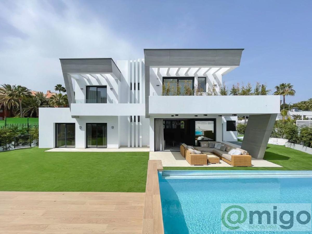 For sale of villa in Marbella