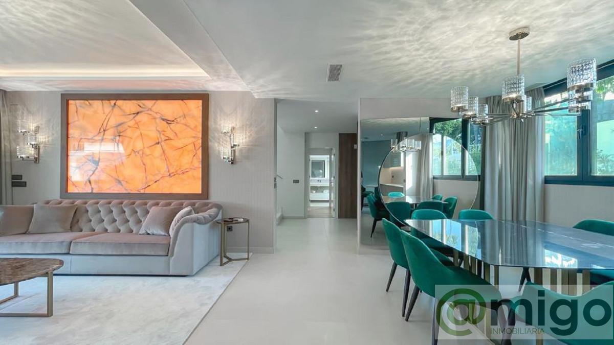 For sale of villa in Marbella