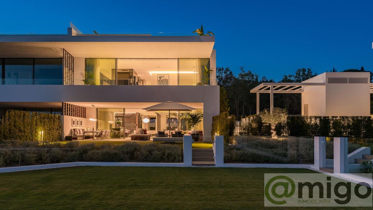 For sale of villa in Marbella