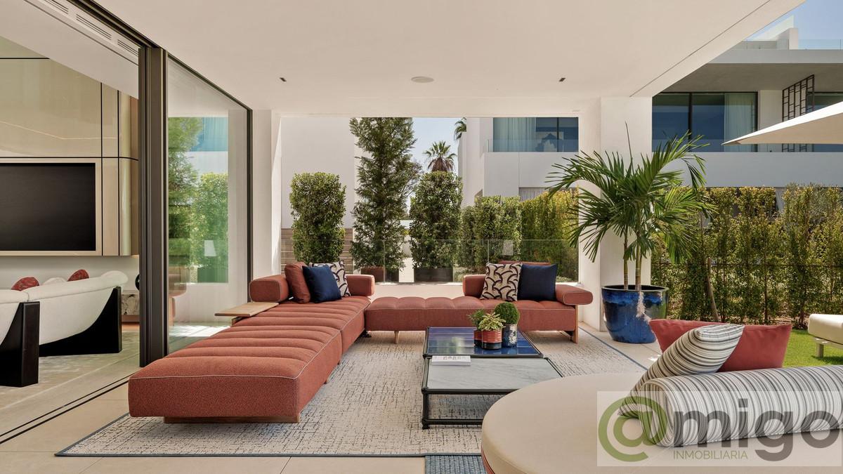 For sale of villa in Marbella