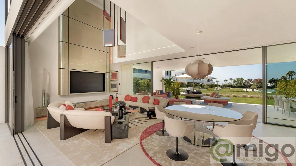 For sale of villa in Marbella