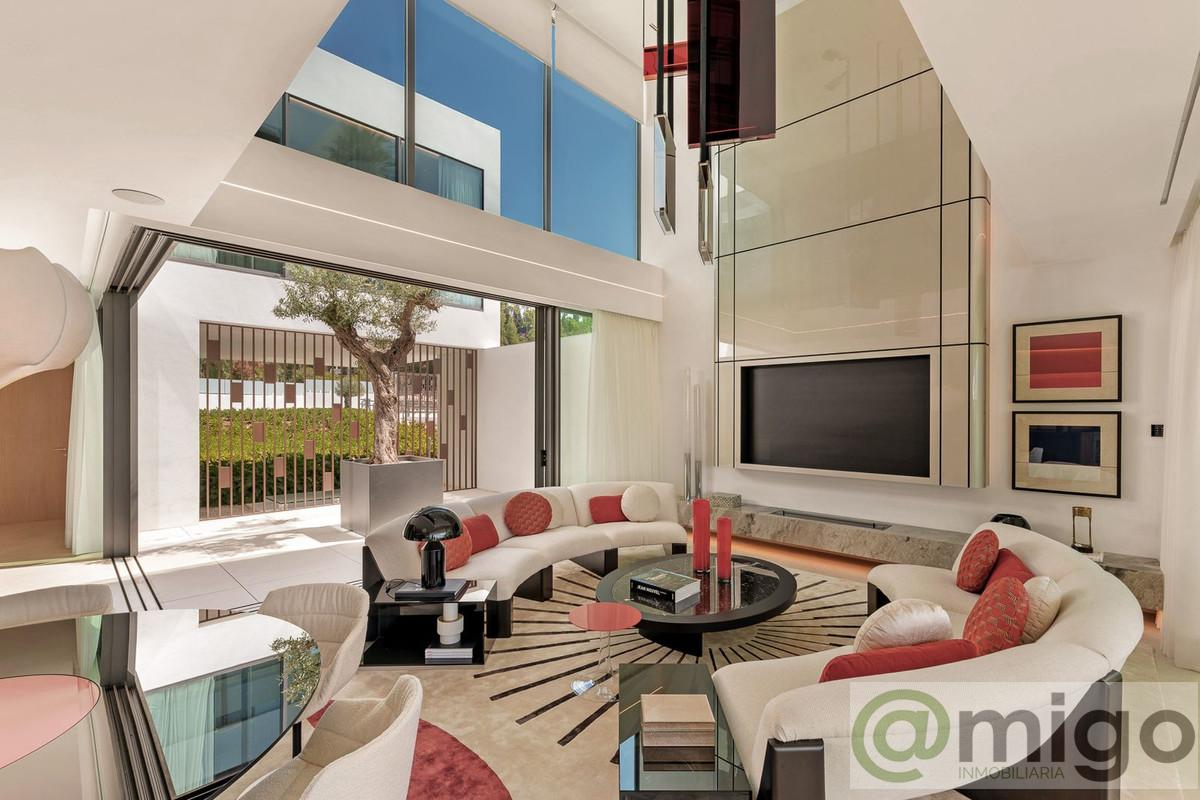 For sale of villa in Marbella