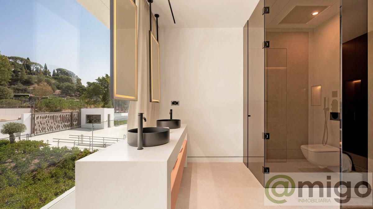 For sale of villa in Marbella