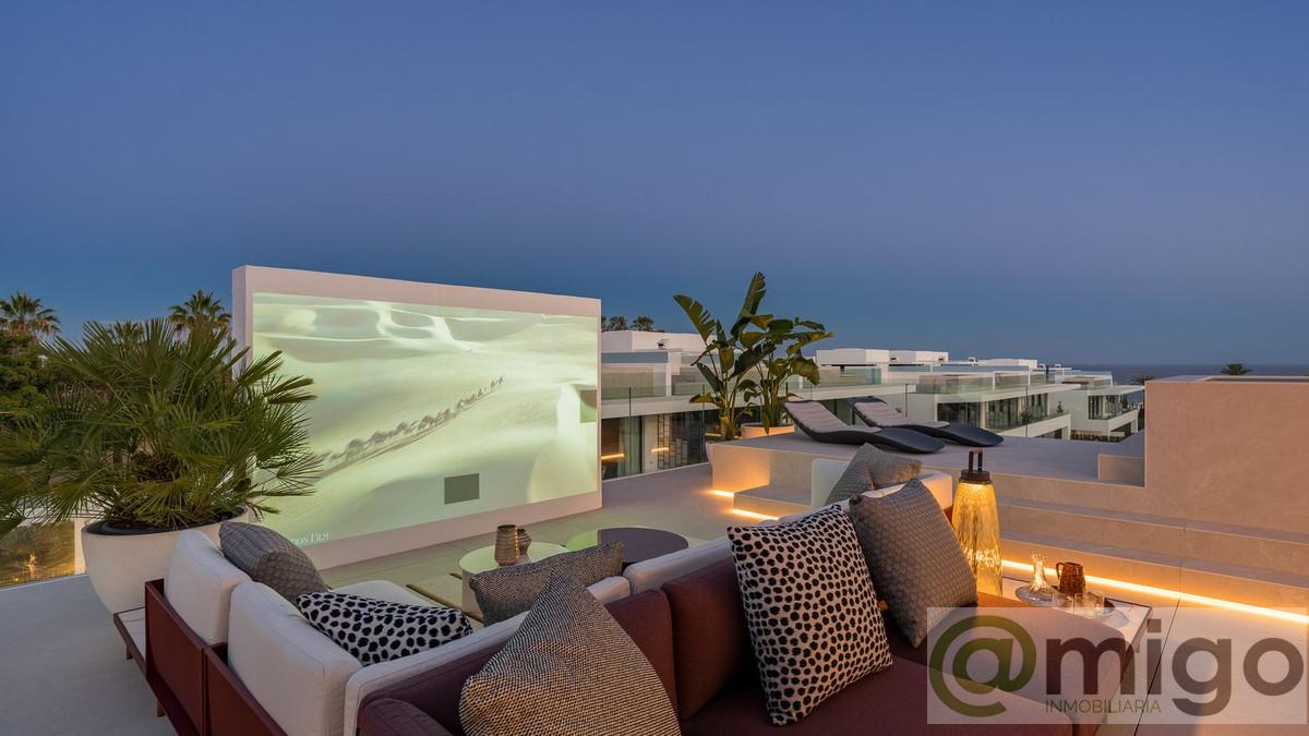 For sale of villa in Marbella