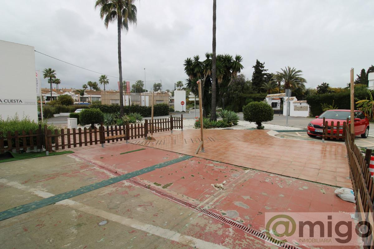 Venta de local en Estepona