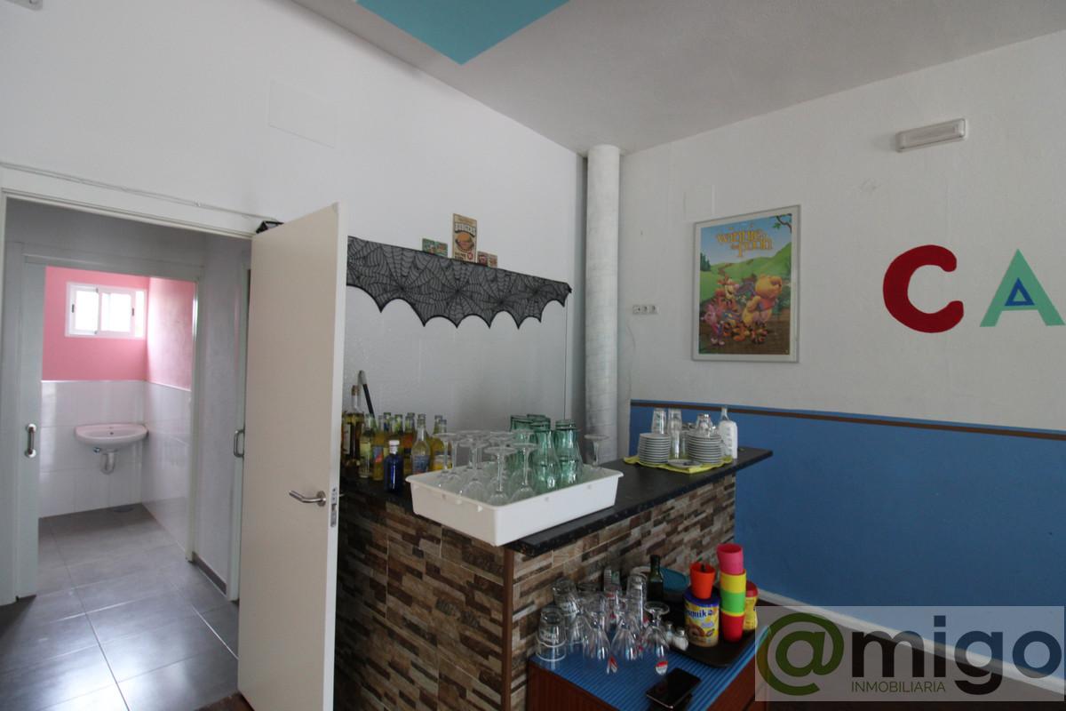 Venta de local en Estepona