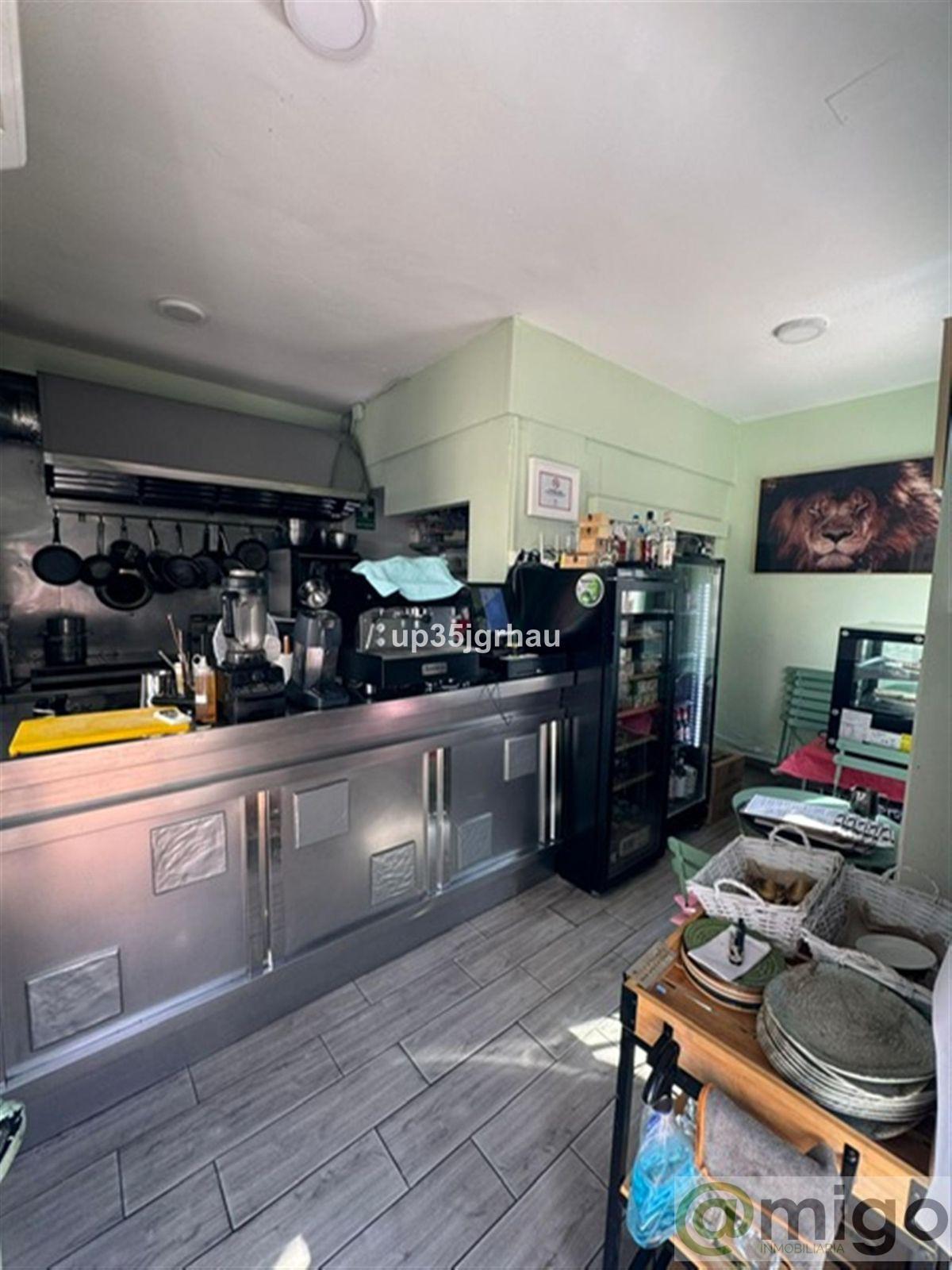 Venta de local en Estepona