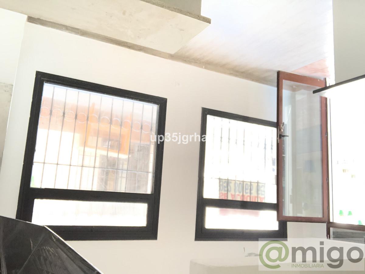 Venta de local en Estepona