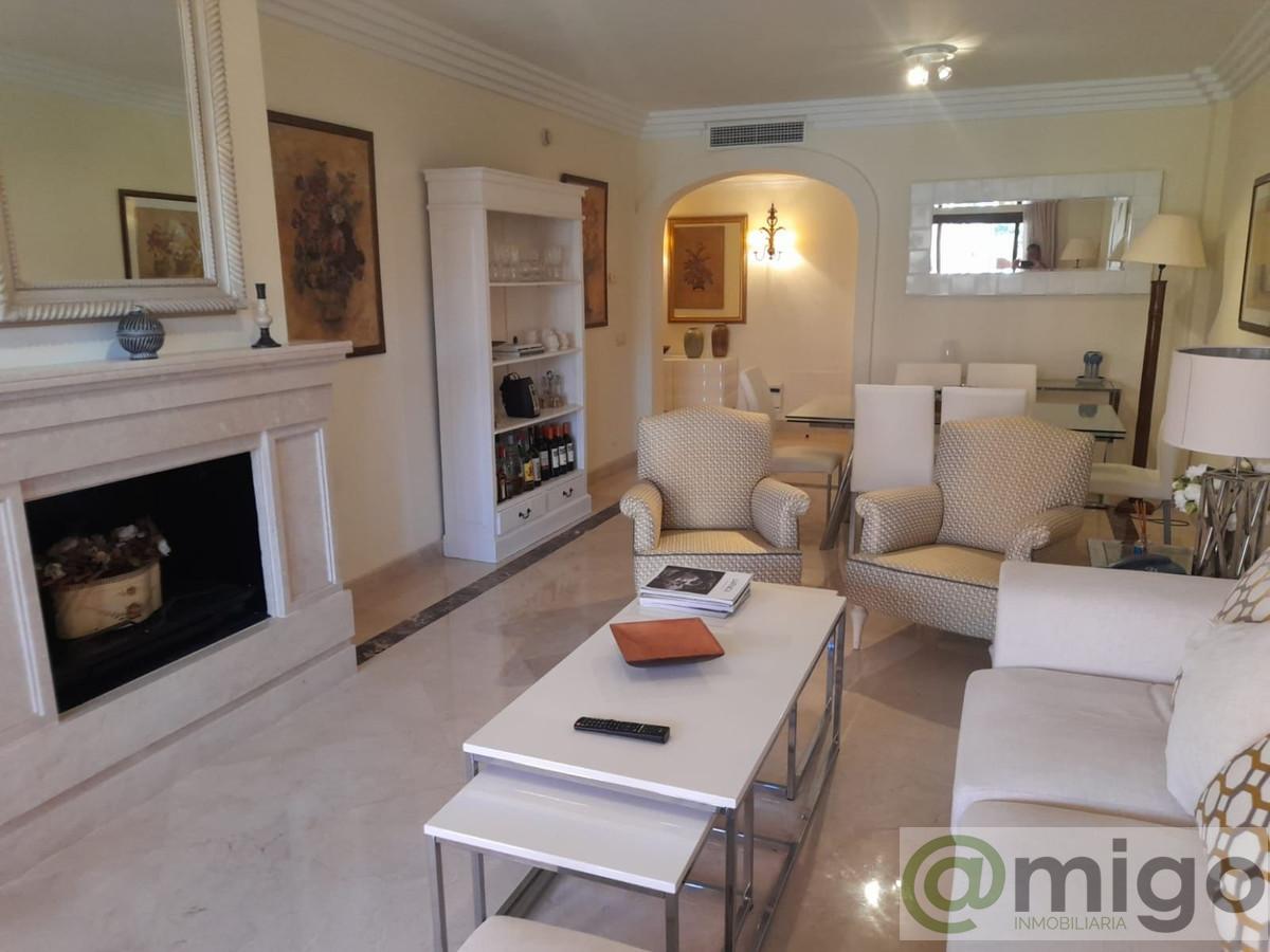 For sale of apartment in Marbella