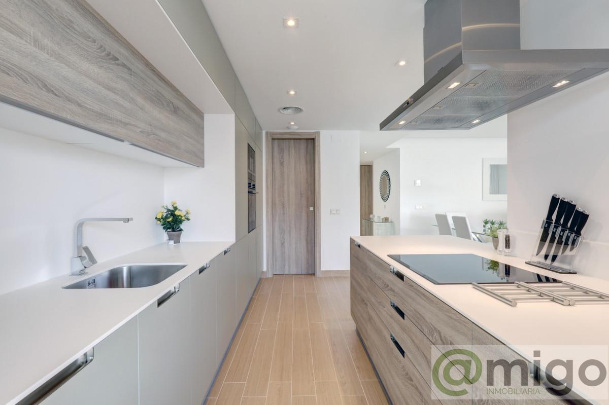 For sale of penthouse in Marbella