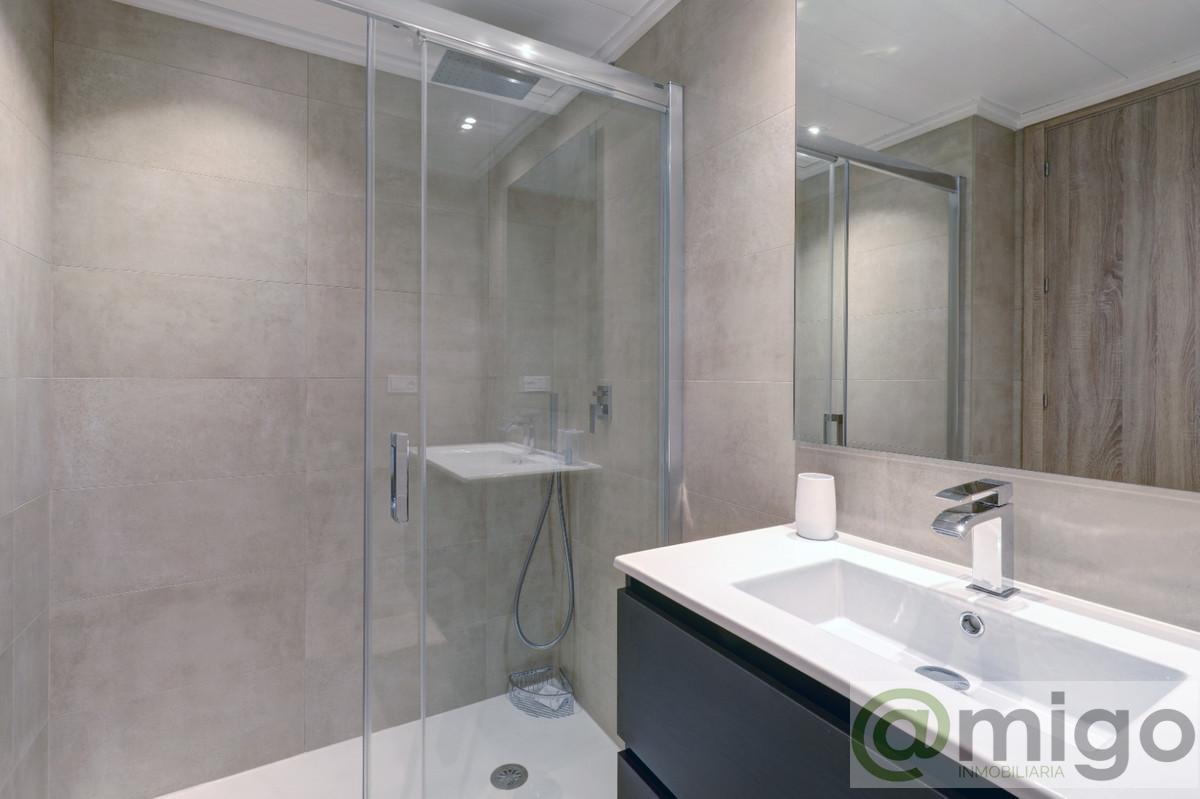 For sale of penthouse in Marbella