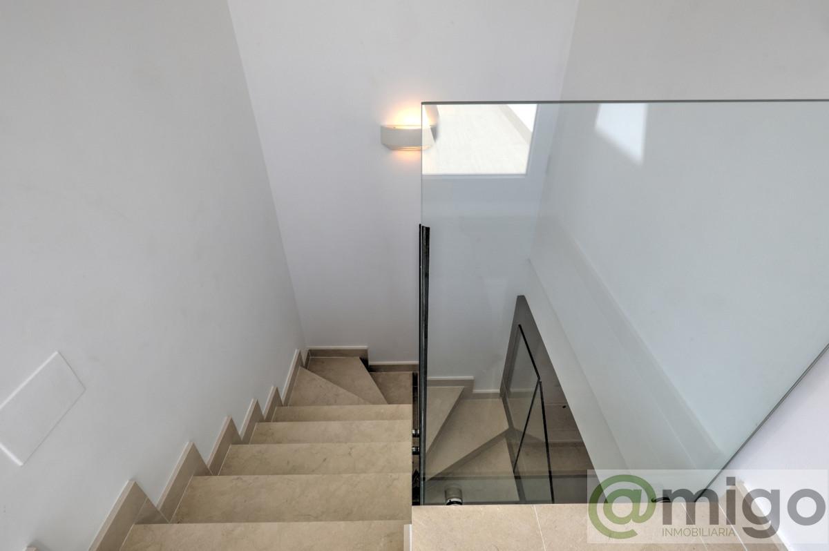 For sale of penthouse in Marbella